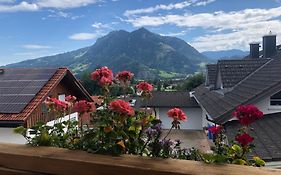 Nagelfluh Hüs
